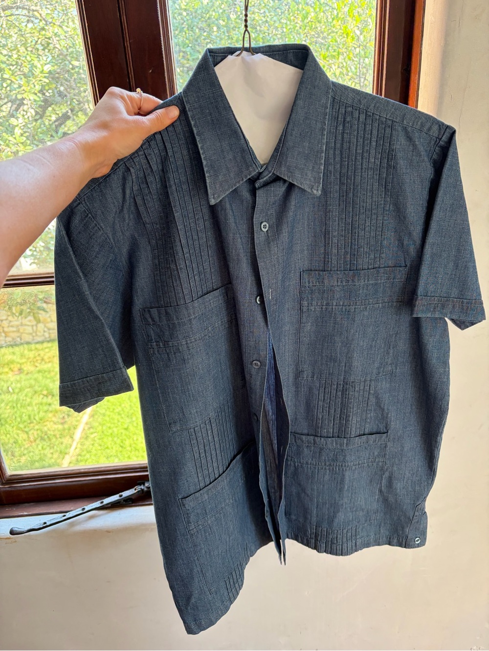 Men's Short-Sleeve Lightweight Shirt Jacket in Dark Gray - Picture 1 of 2